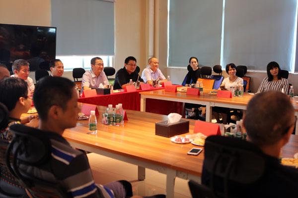 湖南省醴陵市委市政府領(lǐng)導(dǎo)蒞臨喬合里參觀考察，共商實(shí)業(yè)投資發(fā)展