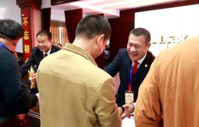 暢敘桑梓情 共謀新發(fā)展 投資興辦實(shí)業(yè)，共建家鄉(xiāng)未來